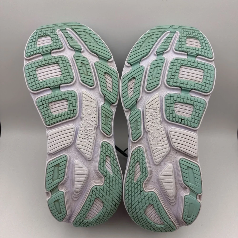 Hoka One One bondi running
